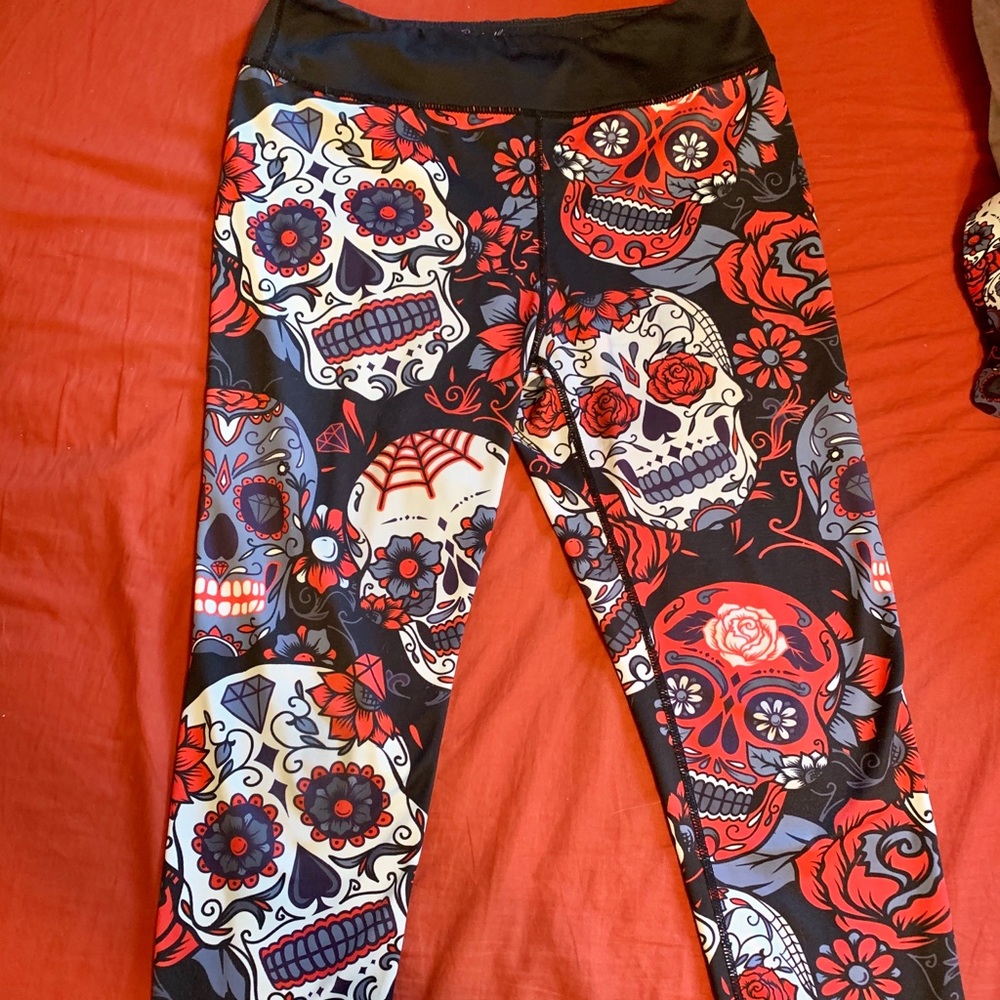 Constantly Varied Gear skull and roses capris